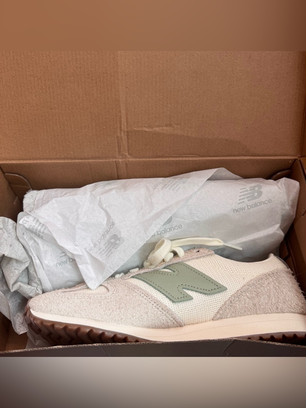 New Balance Women’s 471 Beige Green Runner Sneakers - SIZE 8 Womens/6.5 Unisex - Picture 4 of 11